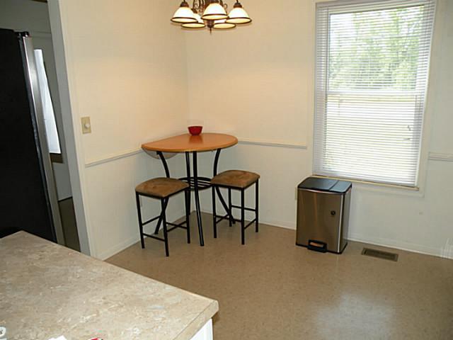 294 West Powell Road Powell, OH 43065 - Photo 4 of 19 Gallery Image 4