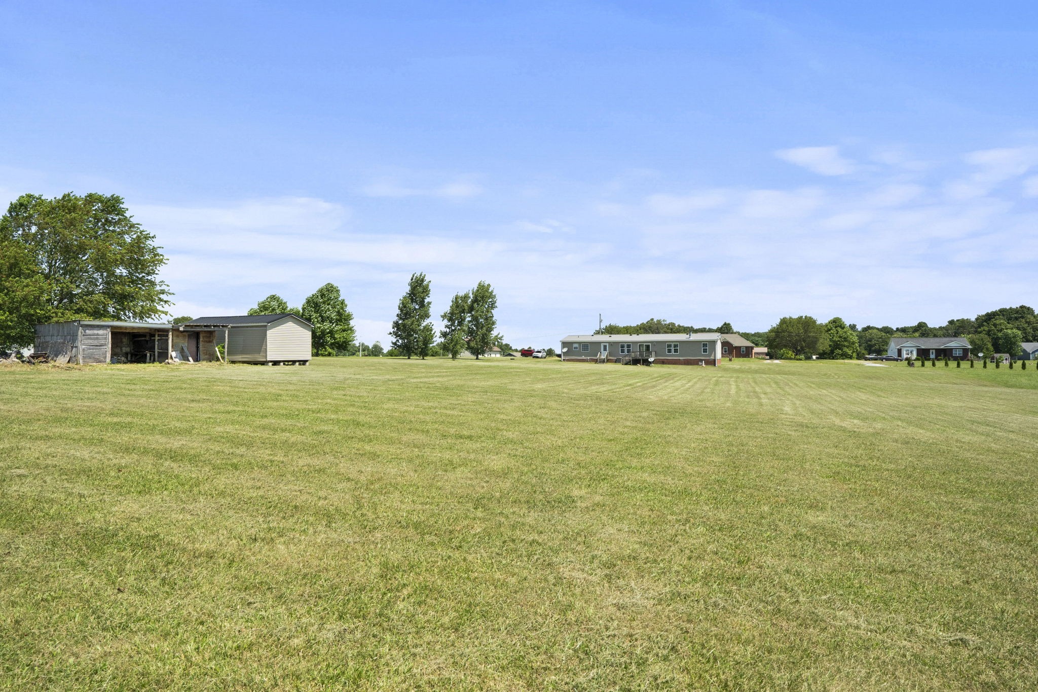 579 Cook Road Portland, TN 37148 - Photo 31 of 34 a house view with swimming pool in front of it