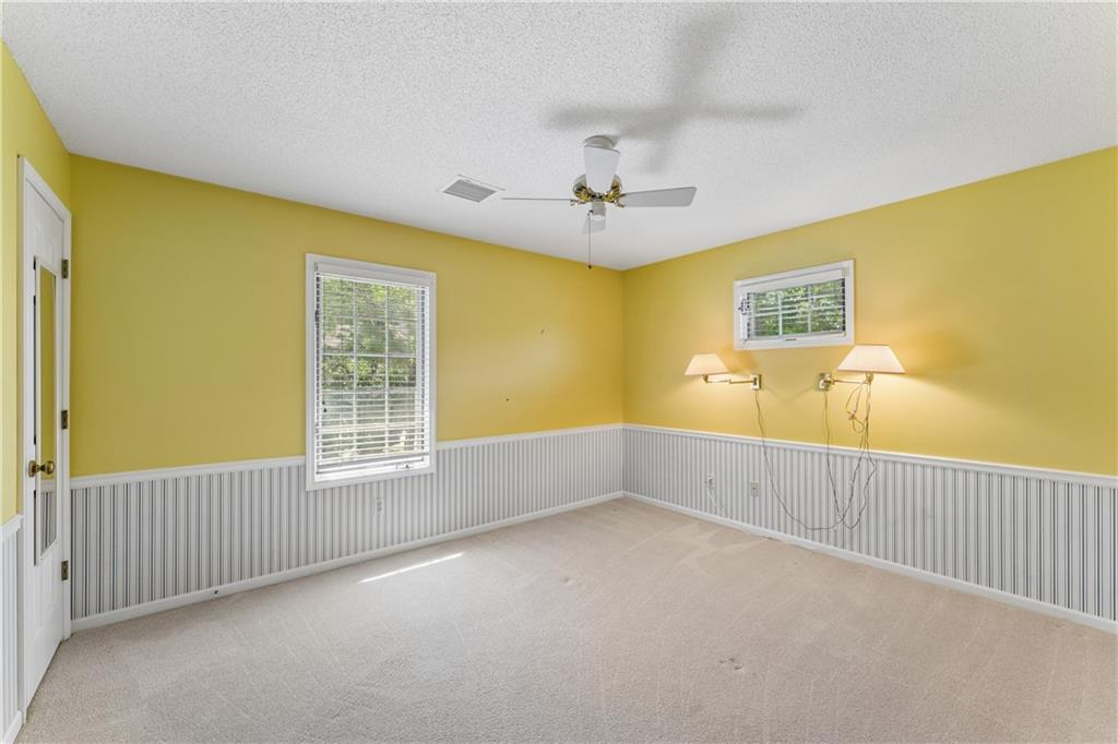 14936 Rhodes Circle Lenexa, KS 66215 - Photo 41 of 87