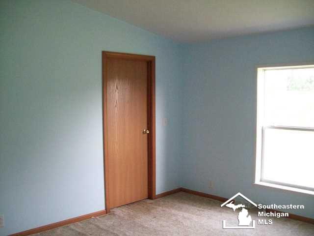 406 East Erie Road Temperance, MI 48182 - Photo 12 of 20