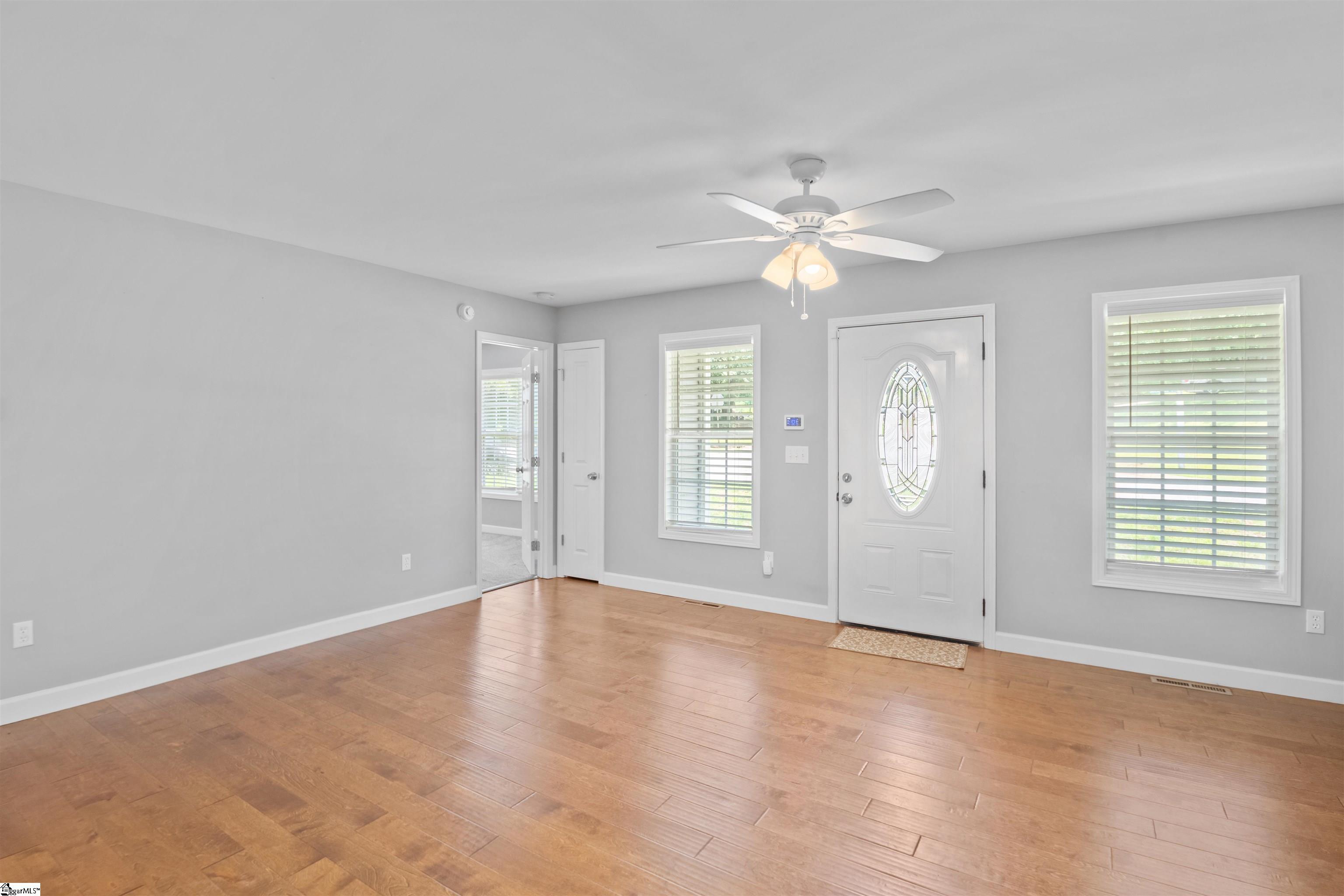 119 Nicholas Court Easley, SC 29640 - Photo 10 of 26