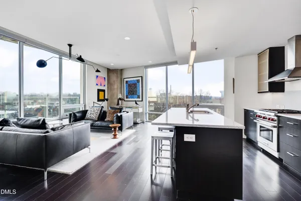 $600,000 | 601 West Rosemary Street, Unit 514, Chapel Hill, NC 27516