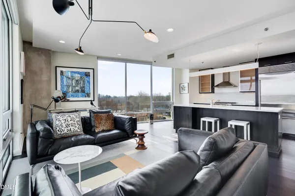 $600,000 | 601 West Rosemary Street, Unit 514, Chapel Hill, NC 27516