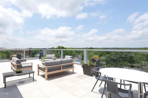 $600,000 | 601 West Rosemary Street, Unit 514, Chapel Hill, NC 27516