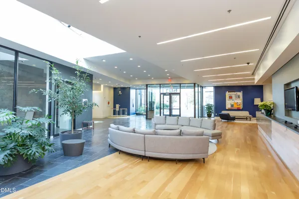 $600,000 | 601 West Rosemary Street, Unit 514, Chapel Hill, NC 27516