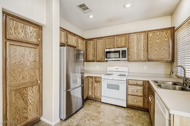 $2,000 | 10230 Lupine Meadow Drive, Las Vegas, NV 89178