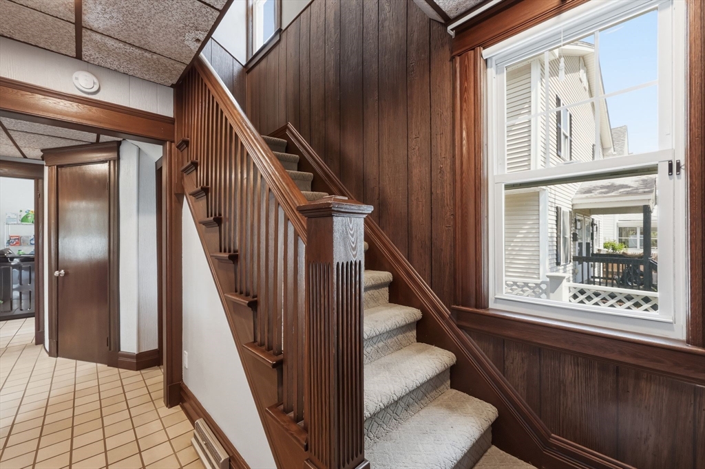 585 Armory Street Springfield, MA 01104 - Photo 22 of 40