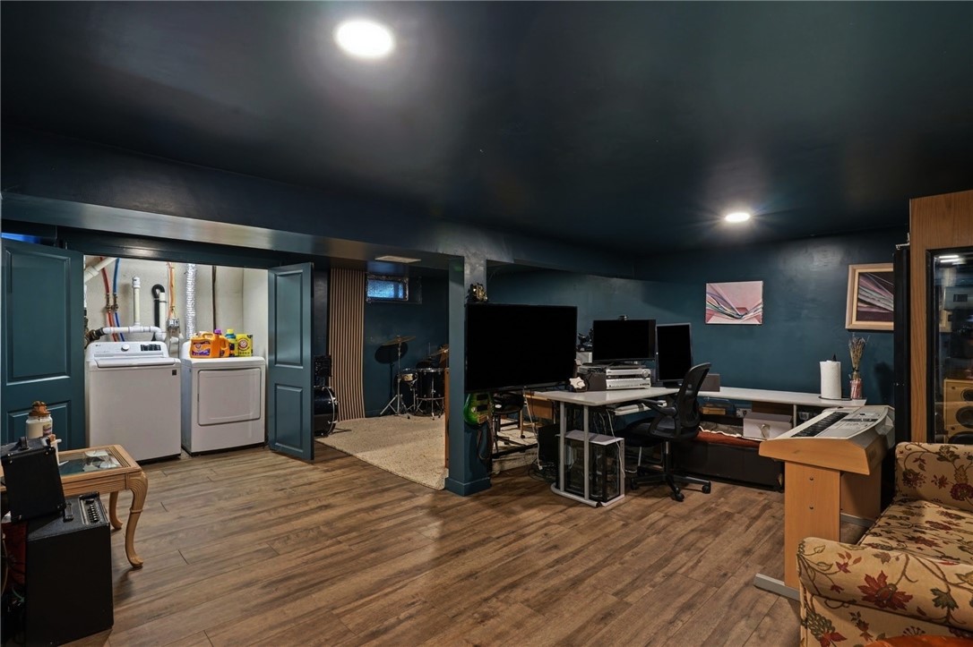 6 Adrian Street Warwick, RI 02886 - Photo 21 of 30 Gallery Image 21
