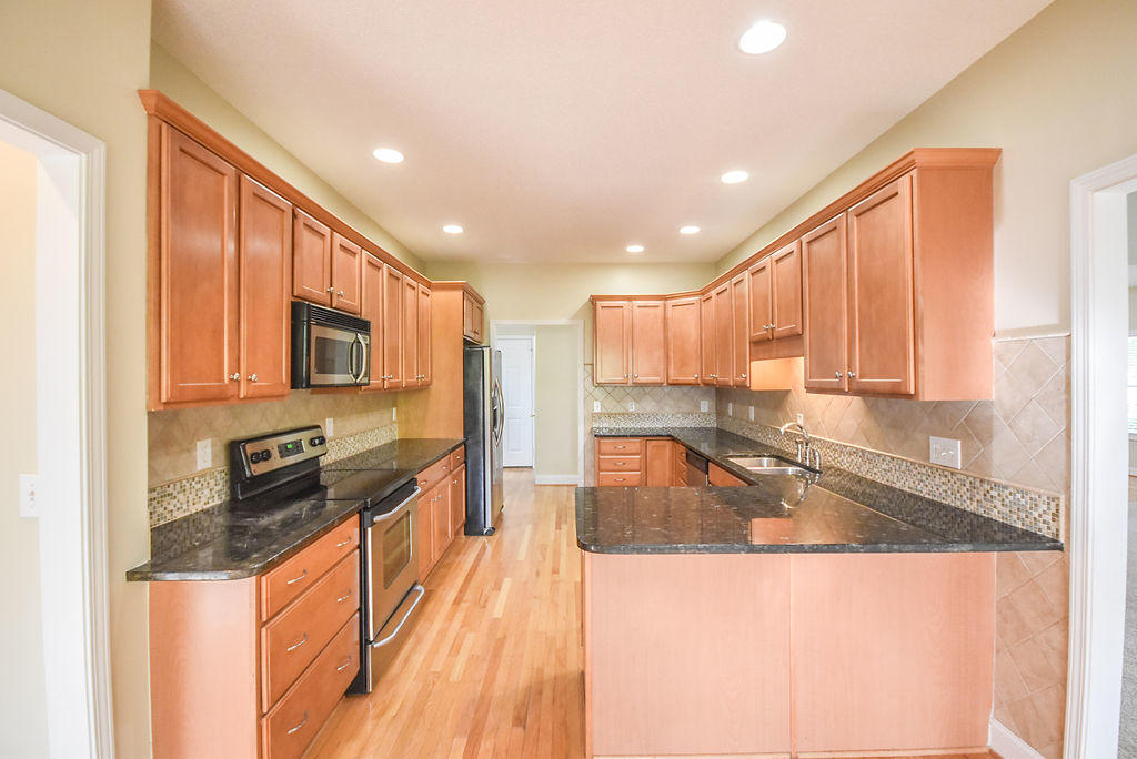 1200 Burning Tree Road Pinehurst, NC 28374 - Photo 12 of 53 22Kitchen