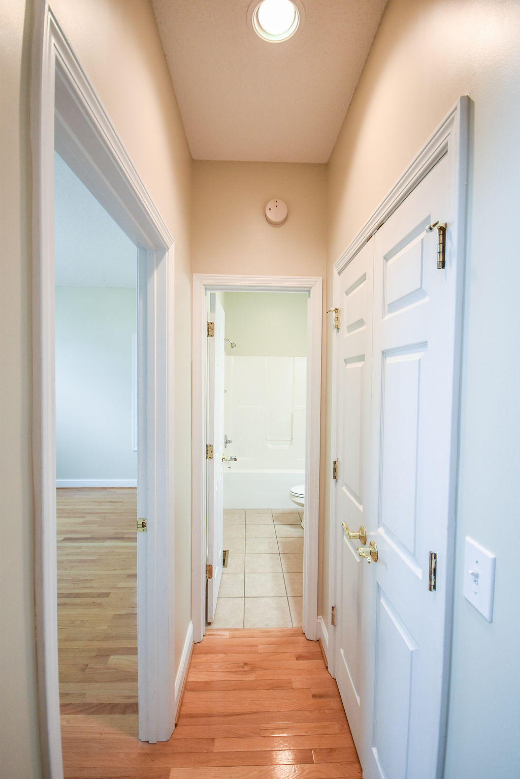 1200 Burning Tree Road Pinehurst, NC 28374 - Photo 33 of 53 51Hallway_