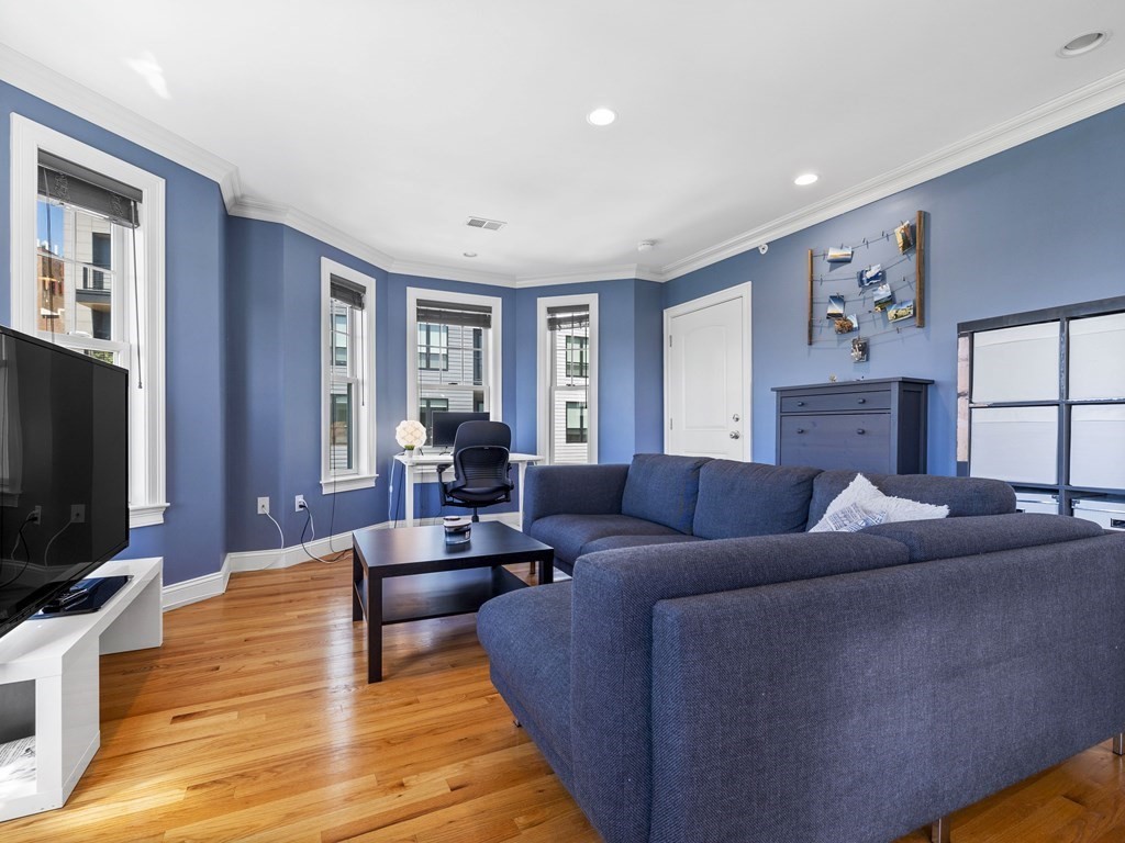 41 Montebello Road, Unit 3 Boston, MA 02130 - Photo 1 of 17 Gallery Image 1