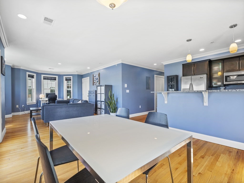 41 Montebello Road, Unit 3 Boston, MA 02130 - Photo 5 of 17 Gallery Image 5
