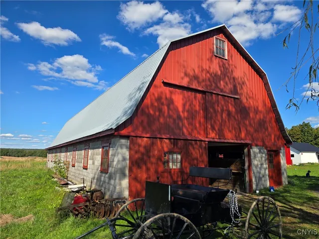 $325,000 | 154 Finnerty Road, Amboy, NY 13493