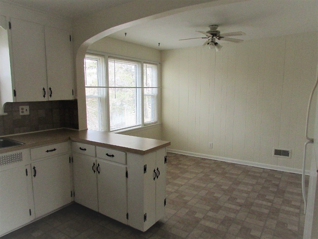 239 Riverside Drive Johnson City, NY 13790 - Photo 5 of 20