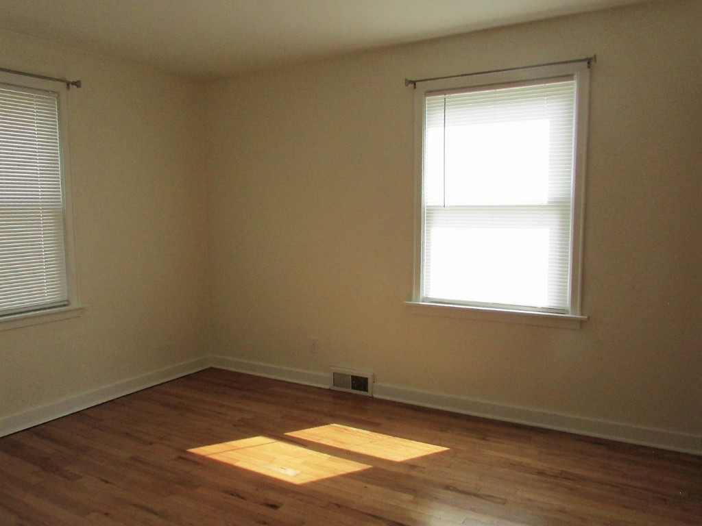 239 Riverside Drive Johnson City, NY 13790 - Photo 9 of 20