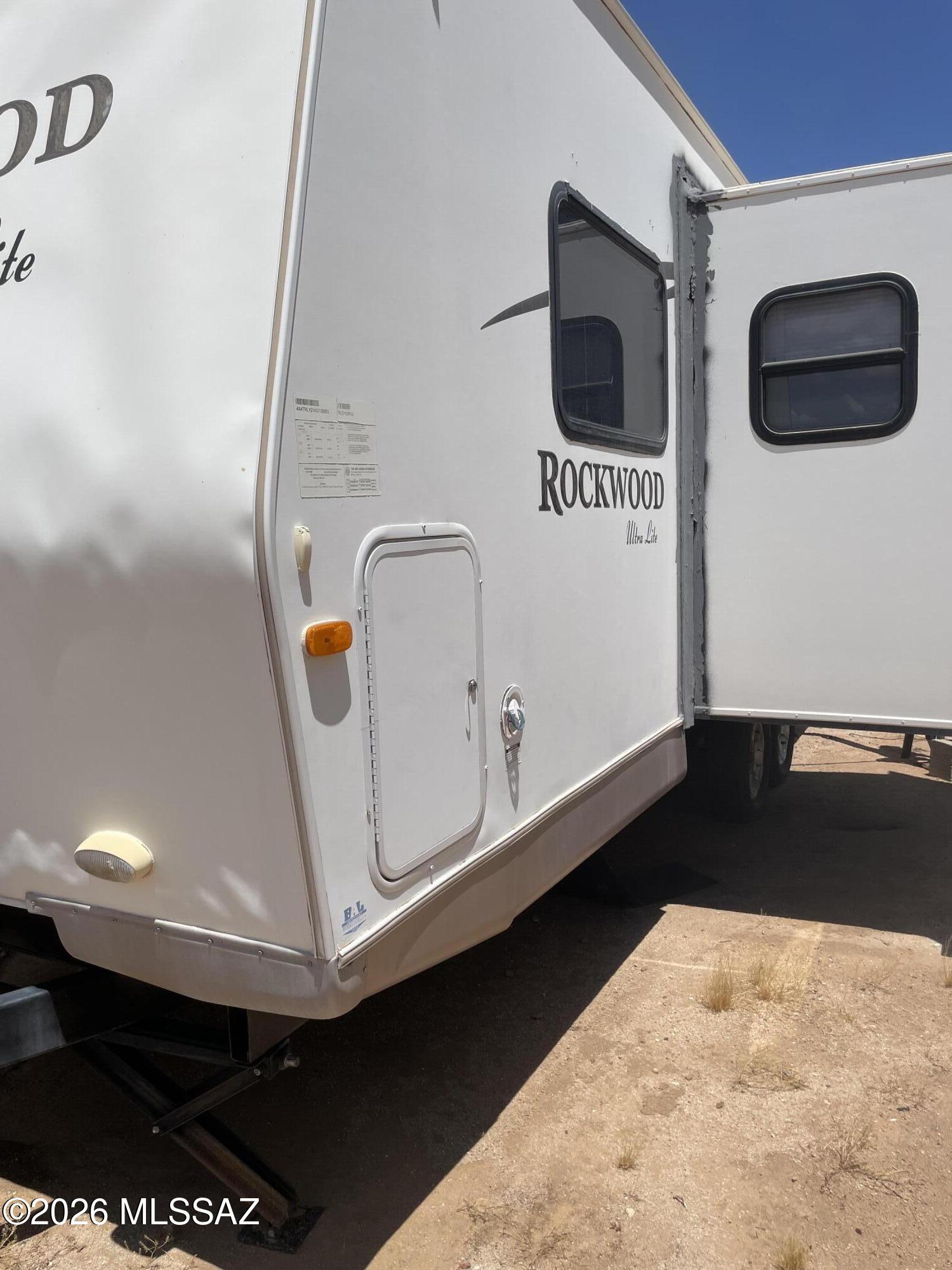 8535 South Marstellar Road Tucson, AZ 85736 - Photo 11 of 30 Camper with slide out