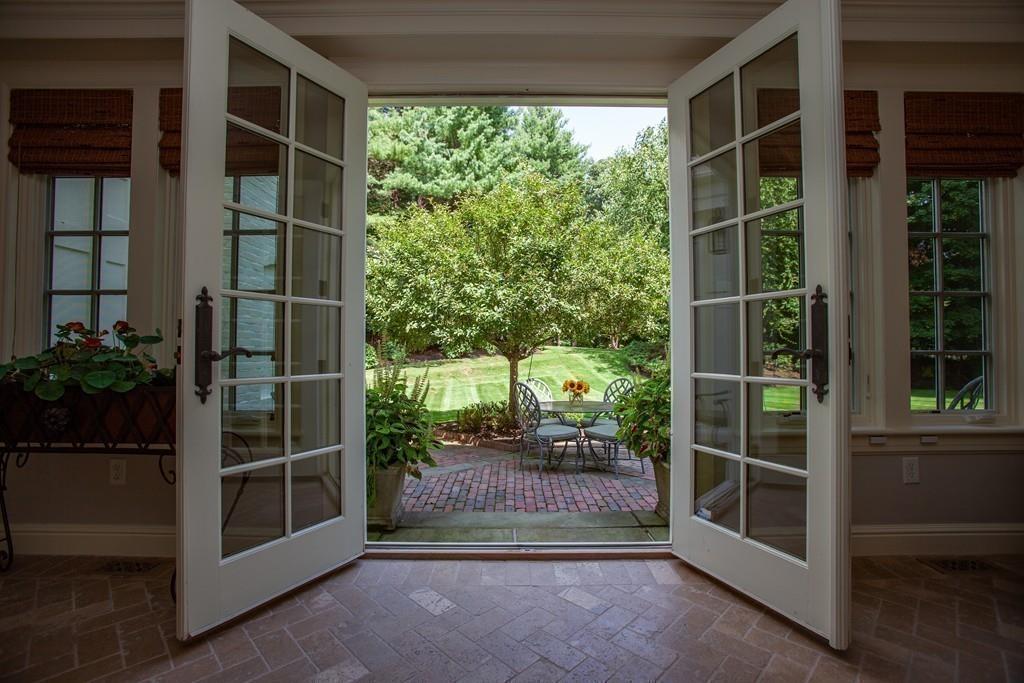 15 Woodcliff Road Wellesley Hills, MA 02481 - Photo 15 of 32