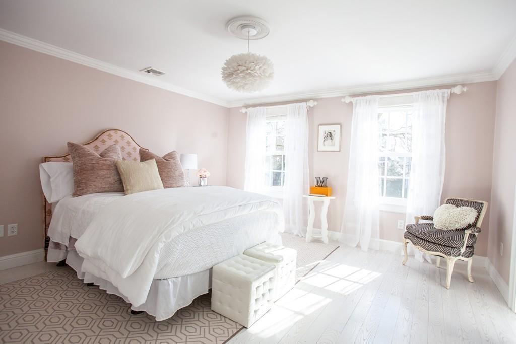 15 Woodcliff Road Wellesley Hills, MA 02481 - Photo 23 of 32