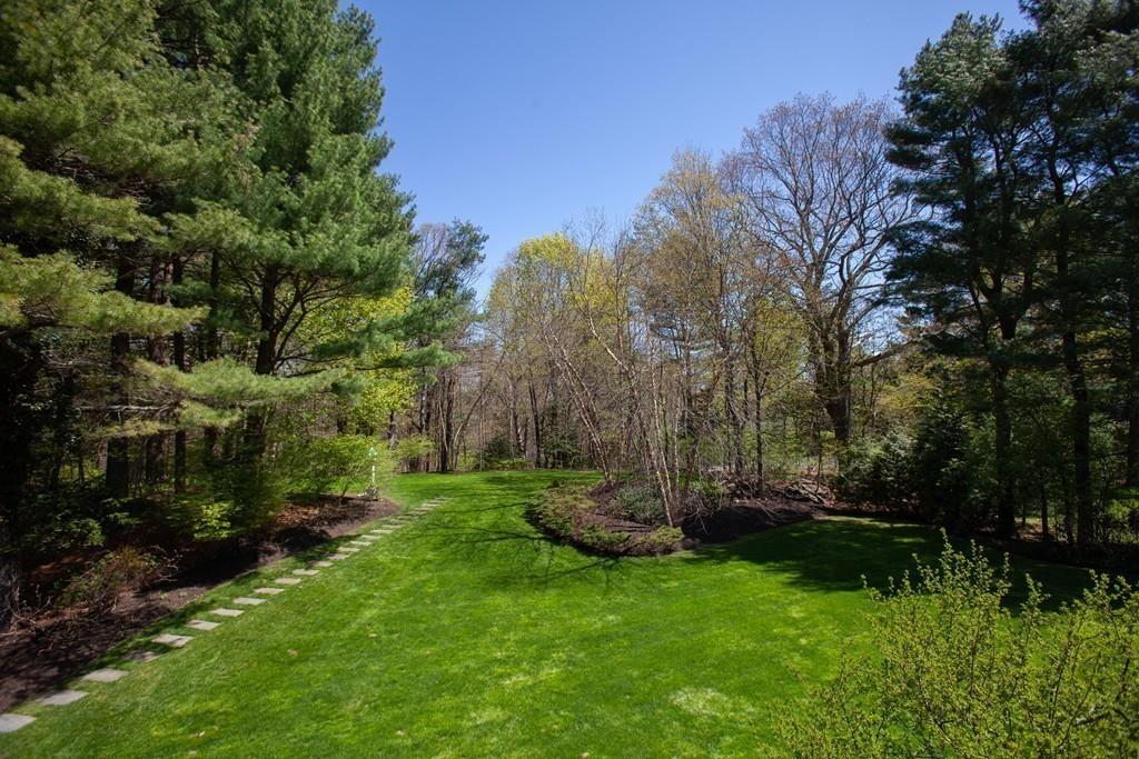 15 Woodcliff Road Wellesley Hills, MA 02481 - Photo 31 of 32