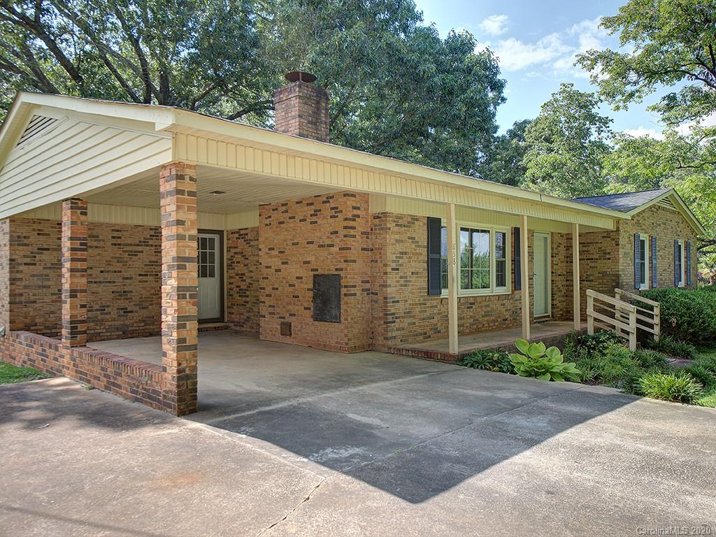 858 State Rd S-29-376 Lancaster, SC 29720 - Photo 2 of 28 a view of a house with a garage