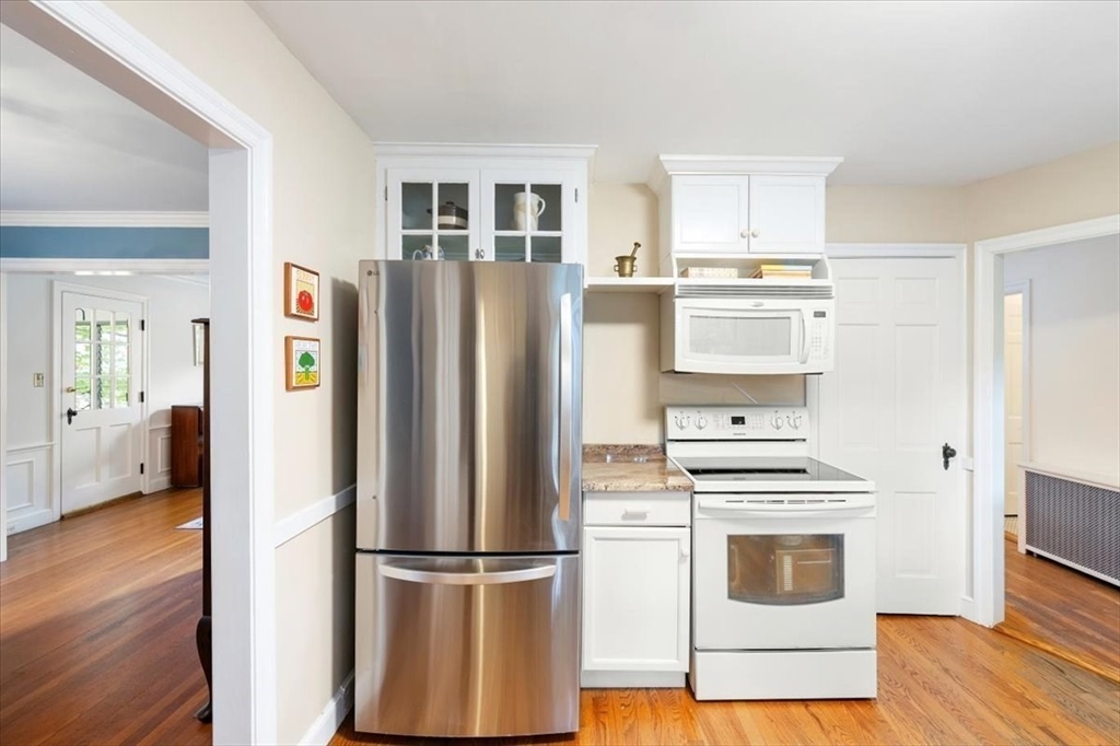 89 Melrose Avenue Needham, MA 02492 - Photo 9 of 29