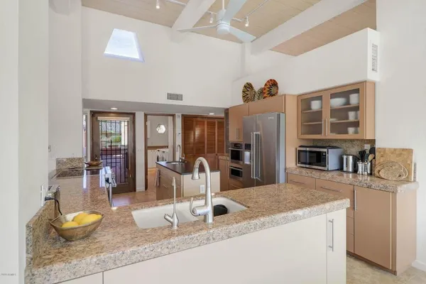 $8,450 | 4544 East Pebble Ridge Road, Paradise Valley, AZ 85253