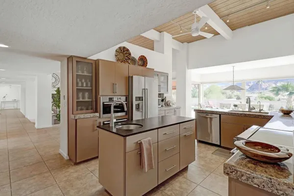 $8,450 | 4544 East Pebble Ridge Road, Paradise Valley, AZ 85253