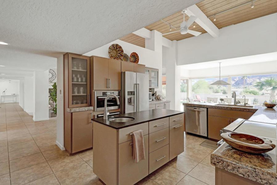 4544 East Pebble Ridge Road Paradise Valley, AZ 85253 - Photo 16 of 53 Photo #16