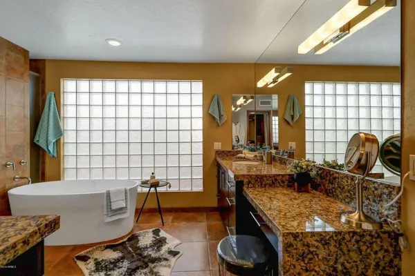 $8,450 | 4544 East Pebble Ridge Road, Paradise Valley, AZ 85253