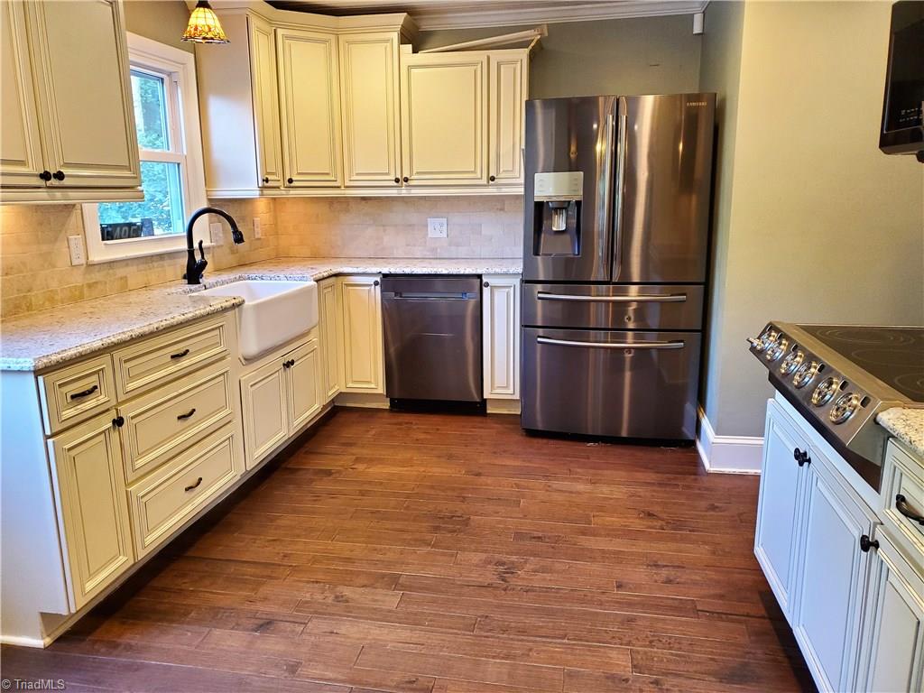 285 Hopkins Road Kernersville, NC 27284 - Photo 12 of 27