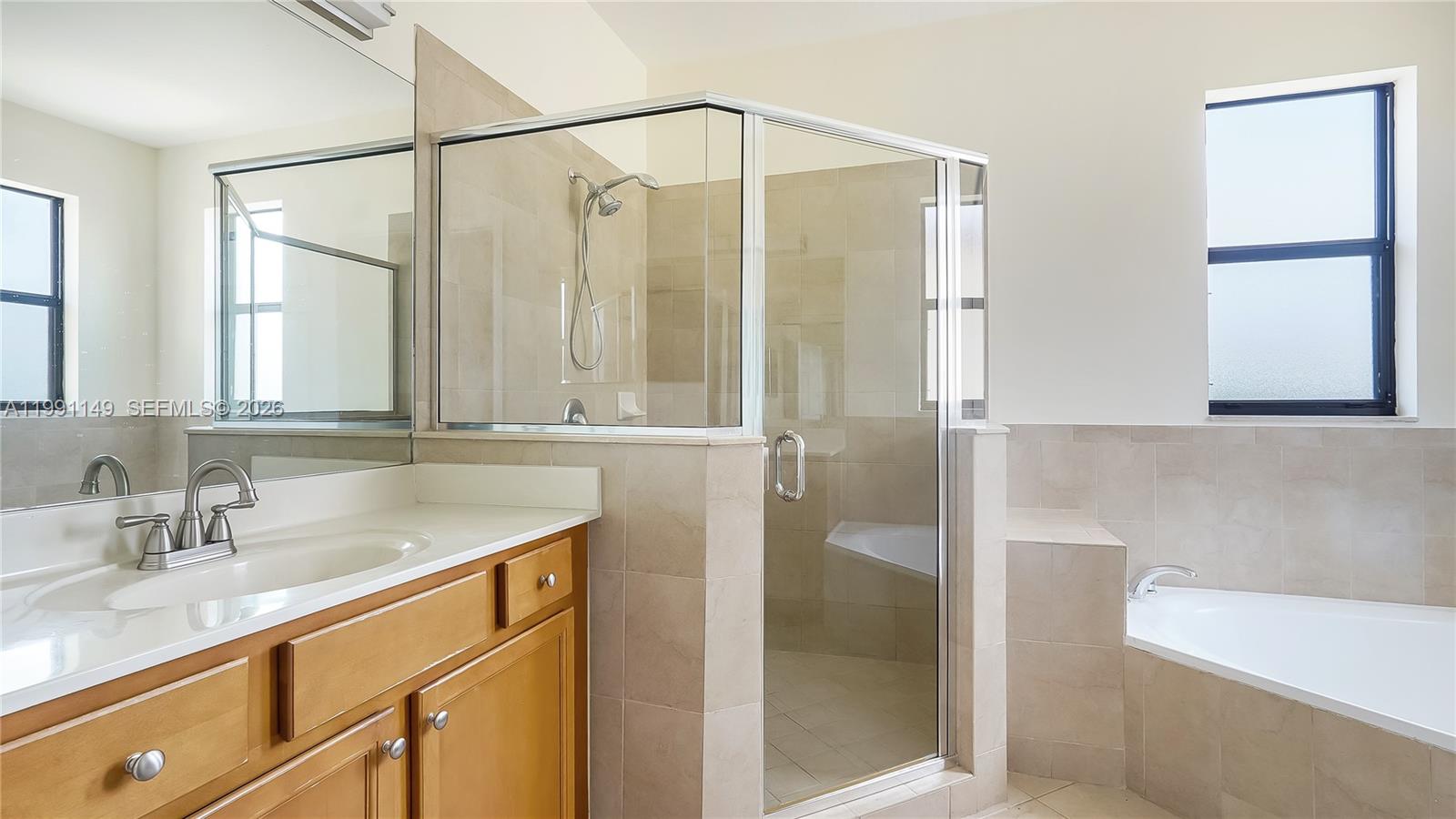 8841 West 34th Court Hialeah, FL 33018 - Photo 37 of 60