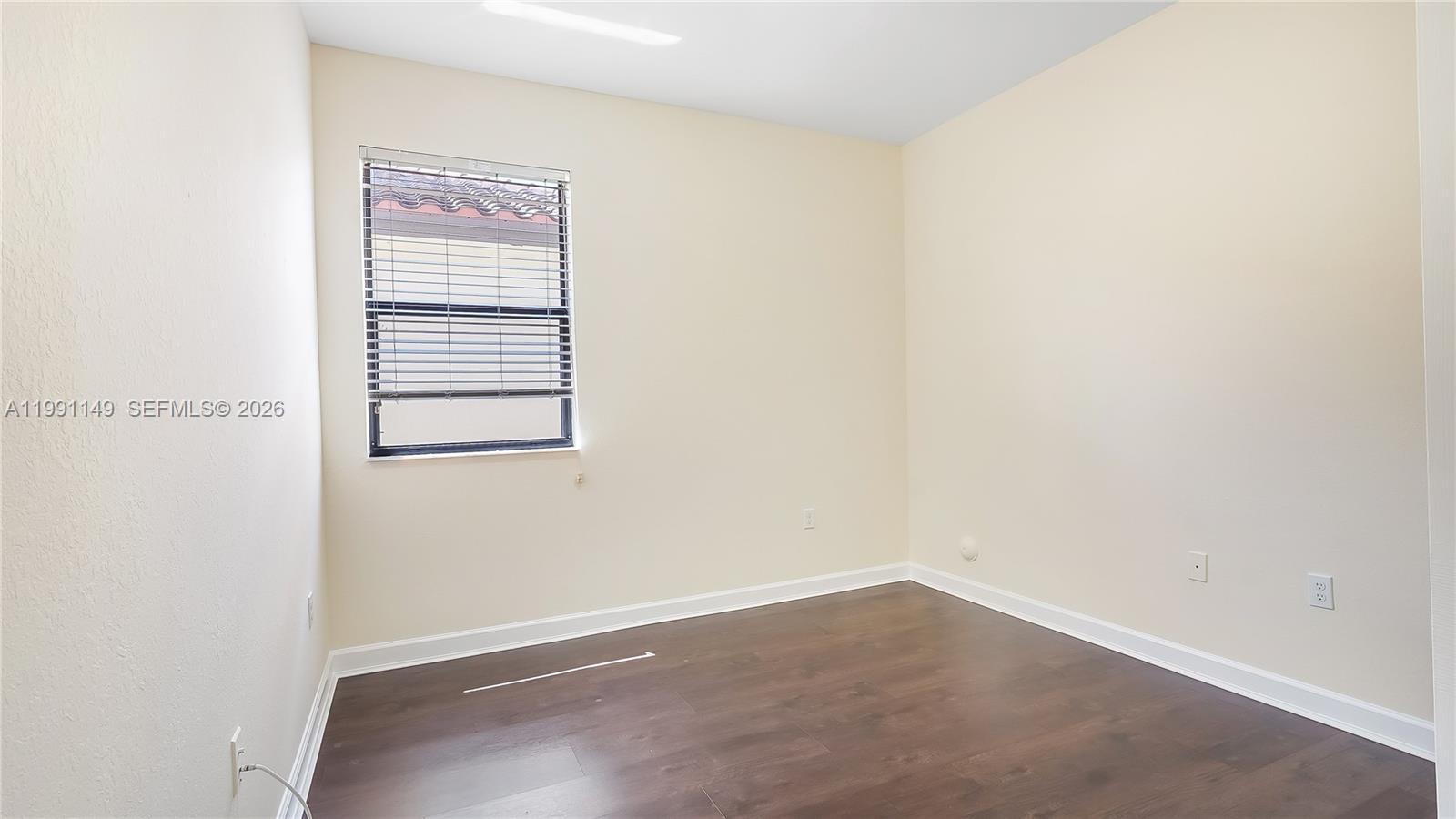 8841 West 34th Court Hialeah, FL 33018 - Photo 43 of 60