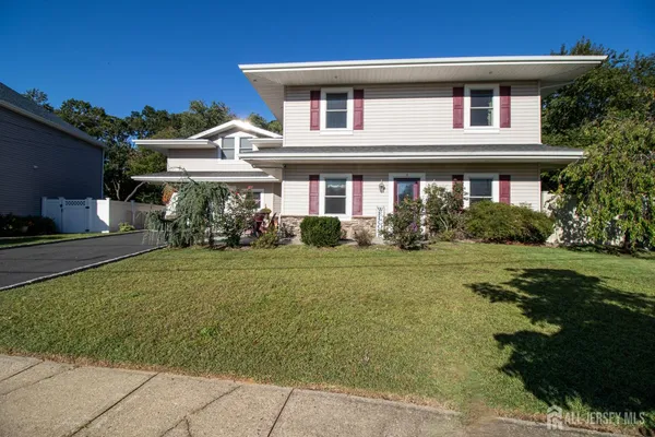 $999,900 | 3 Matano Court, Monroe Township, NJ 08831