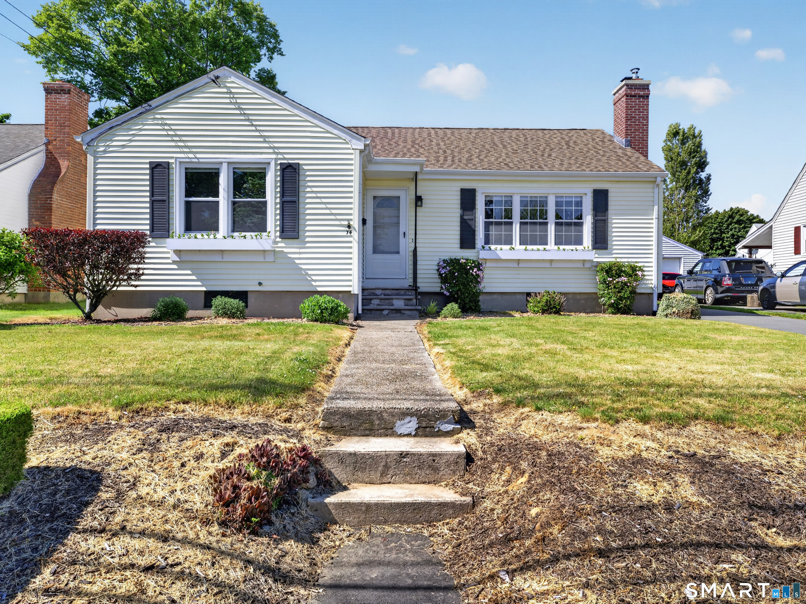 74 Nicholas Avenue Groton, CT 06340 - Photo 2 of 36