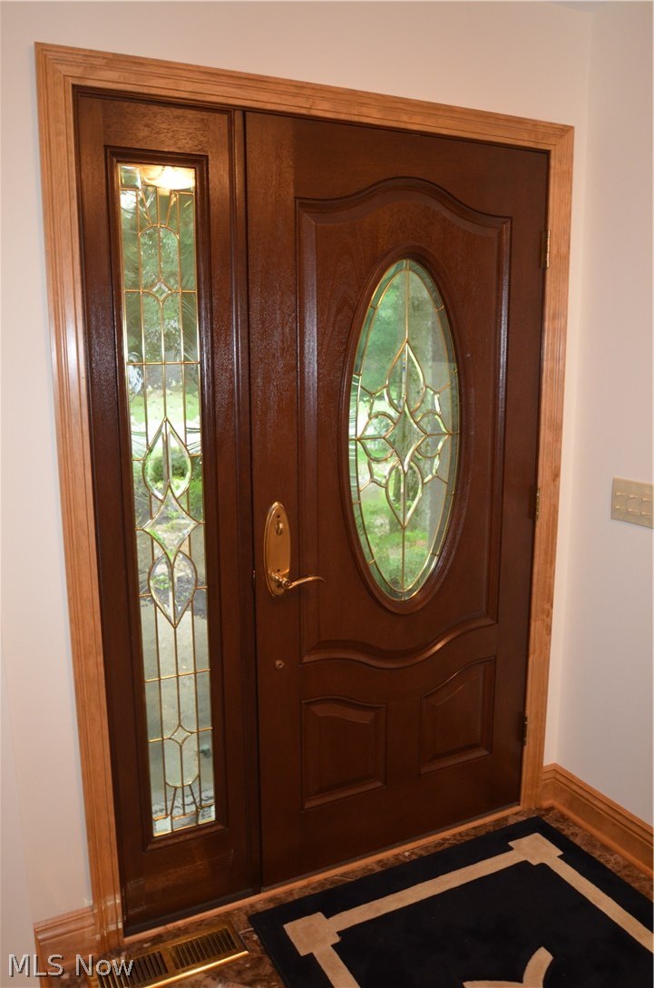 12220 Windcliff Road Strongsville, OH 44136 - Photo 13 of 35 Gallery Image 13