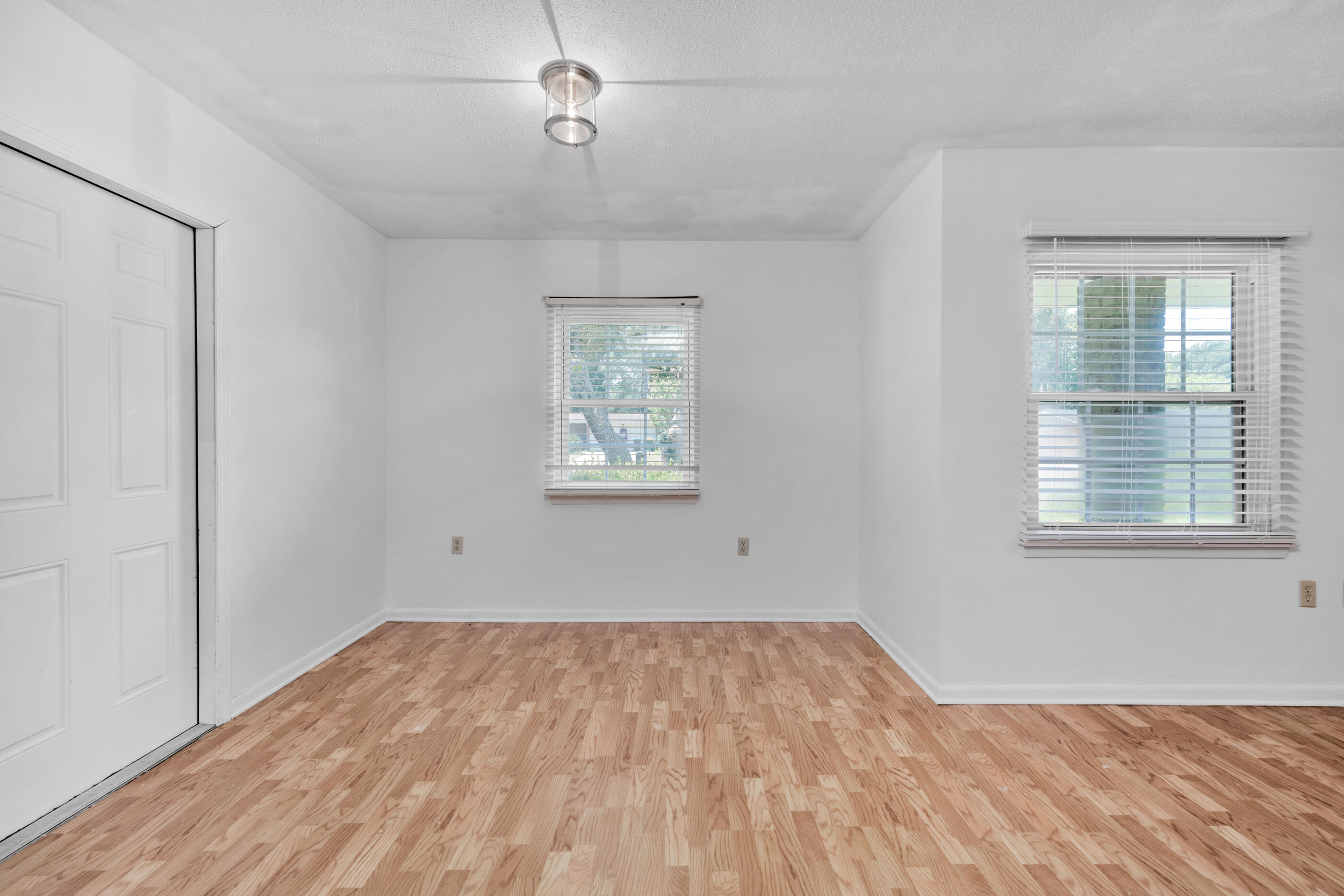 292 Echo Circle Fort Walton Beach, FL 32548 - Photo 12 of 49