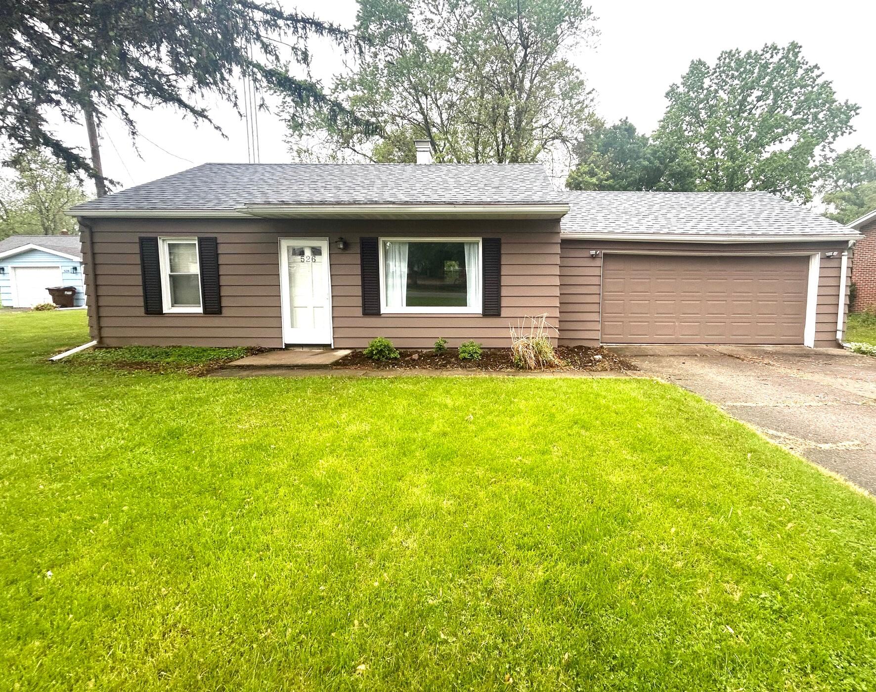 526 18th Street Jackson, MI 49203 - Photo 1 of 24 IMG_3132