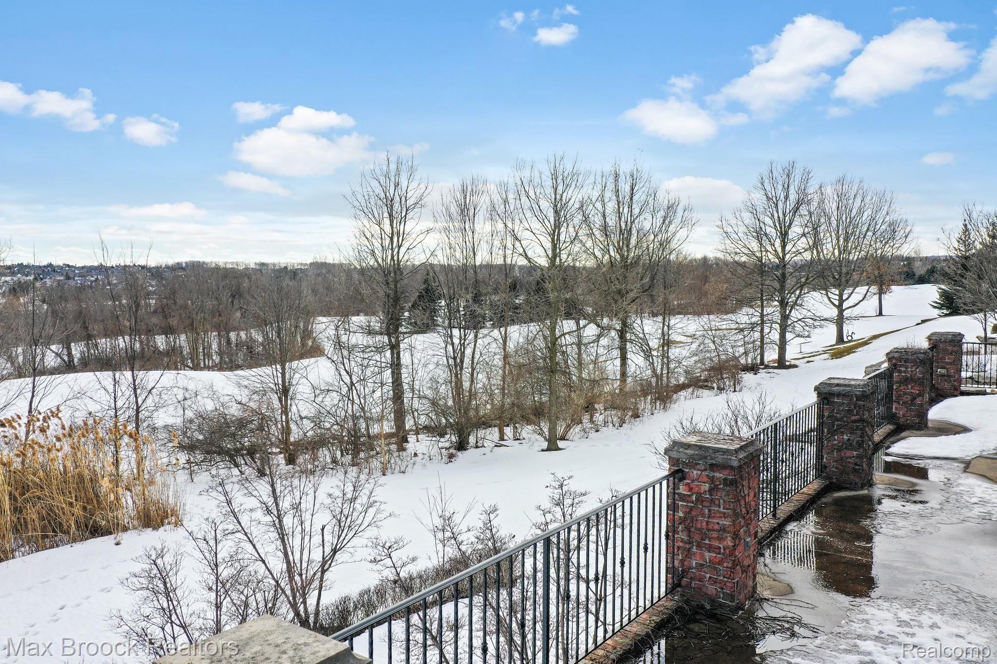 4633 The Hts Boulevard Rochester, MI 48306 - Photo 42 of 48 DJI_0482.jpg