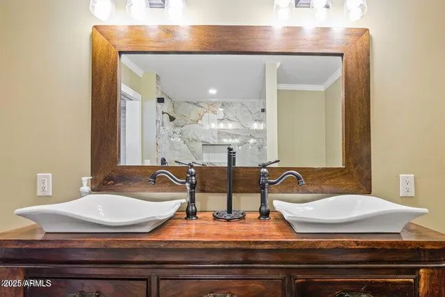 $669,000 | 325 East Aepli Drive, Tempe, AZ 85282