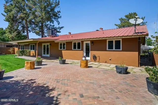 $669,000 | 325 East Aepli Drive, Tempe, AZ 85282