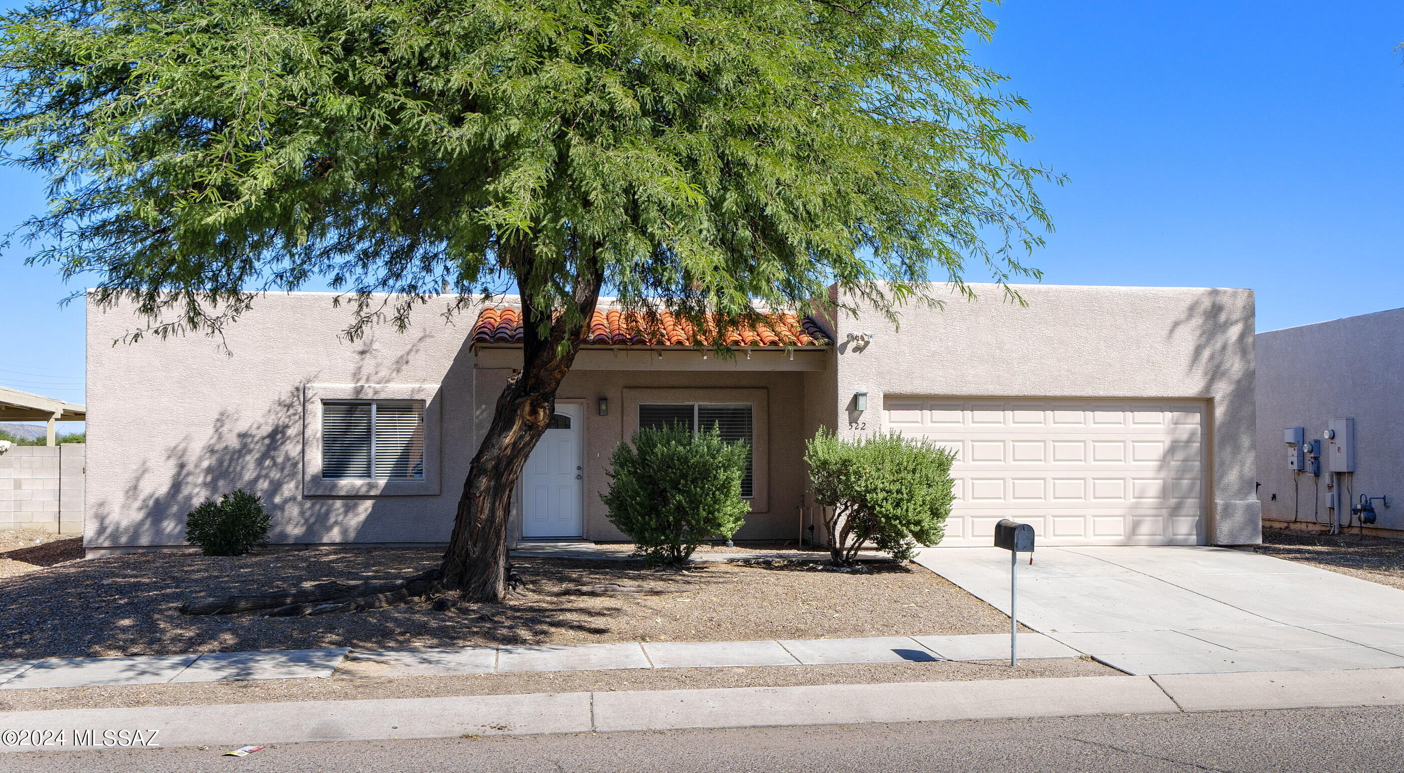 522 West Mossman Road Tucson, AZ 85706 - Photo 1 of 17 Gallery Image 1