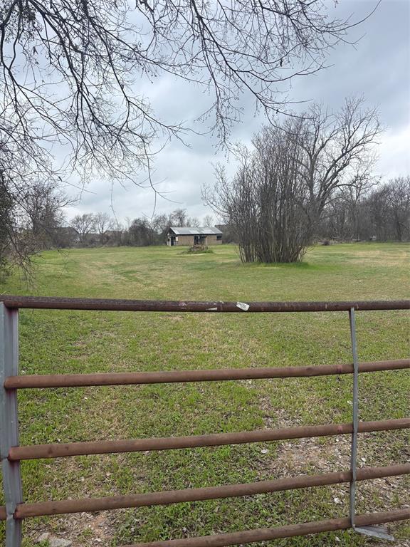 4111 South 3rd Street Waco, TX 76706 - Photo 2 of 4