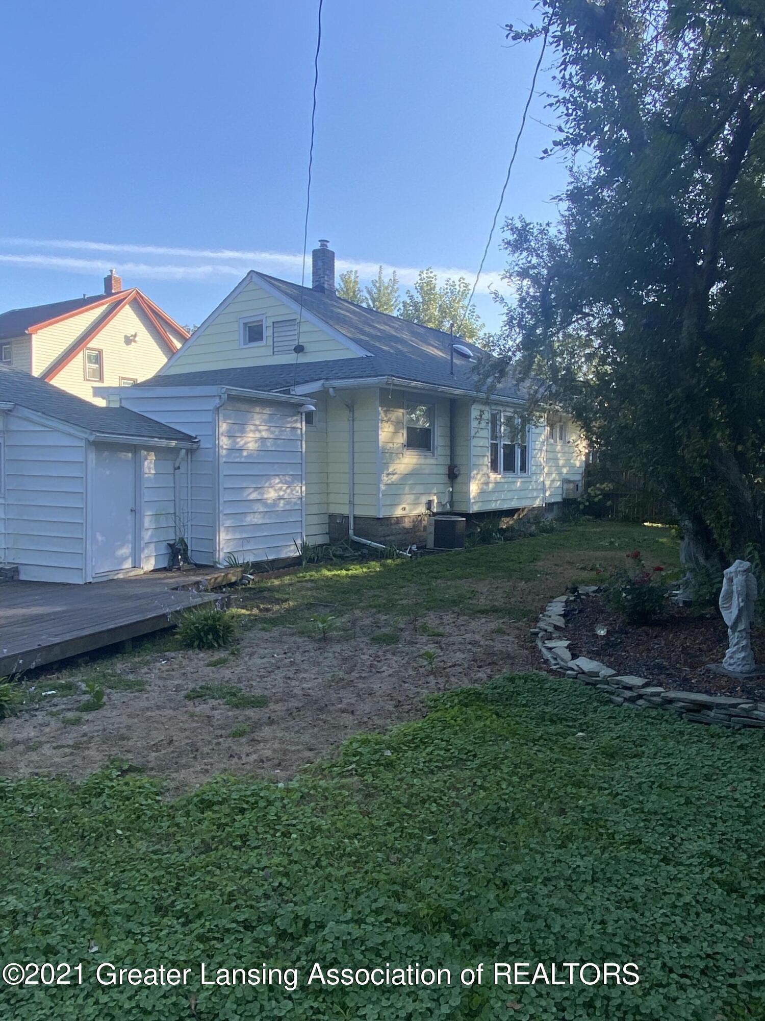 2213 Strathmore Road Lansing, MI 48910 - Photo 24 of 27 0DF0C24D-1F85-413E-B2EA-B14201B431D1