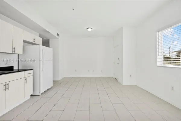 $1,850 | 405 East 7th Street, Unit 201, Hialeah, FL 33010