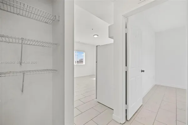 $1,850 | 405 East 7th Street, Unit 201, Hialeah, FL 33010