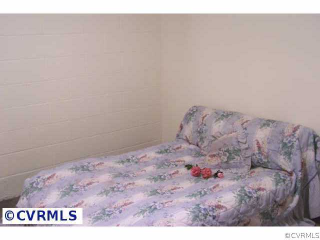 1261 Stoney Point Road Farmville, VA 23901 - Photo 3 of 6