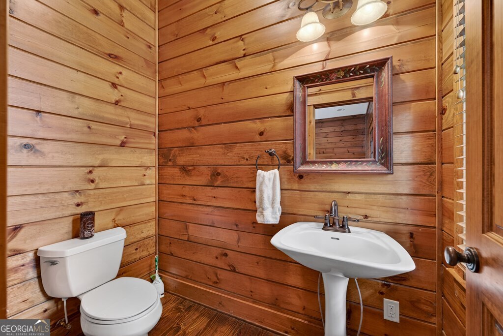 127 Azure Point Blue Ridge, GA 30513 - Photo 15 of 39