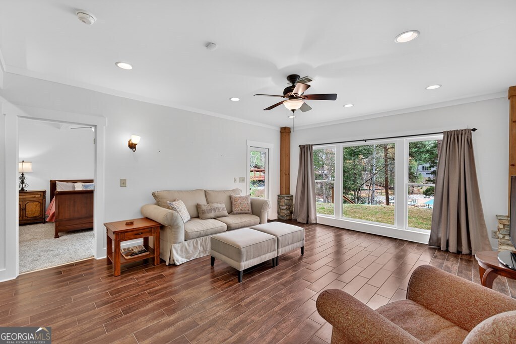 127 Azure Point Blue Ridge, GA 30513 - Photo 16 of 39