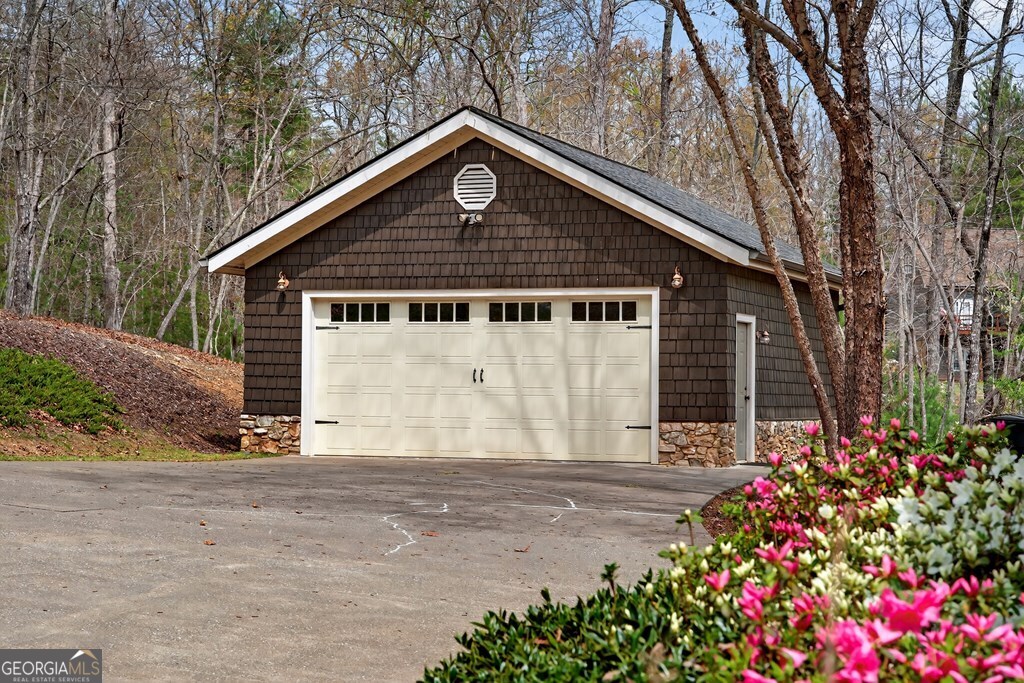 127 Azure Point Blue Ridge, GA 30513 - Photo 29 of 39