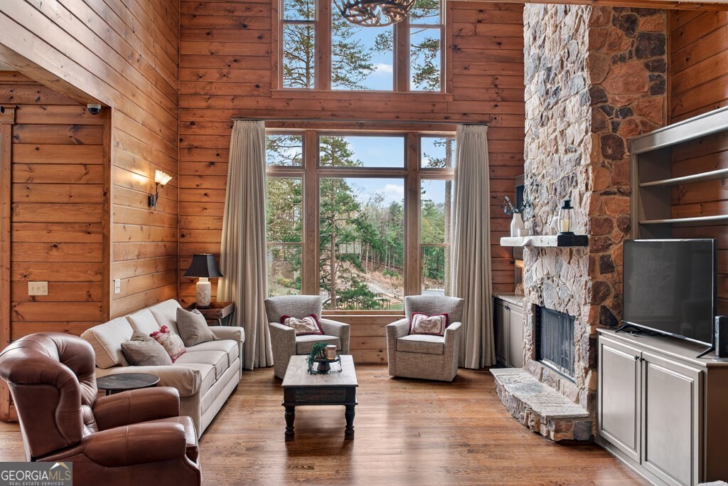 127 Azure Point Blue Ridge, GA 30513 - Photo 5 of 39